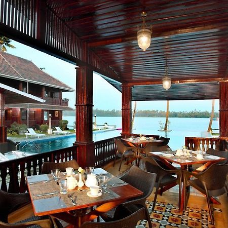 ซี ลากูน เฮลธ์ รีสอร์ต Hotel Kochi ภายนอก รูปภาพ