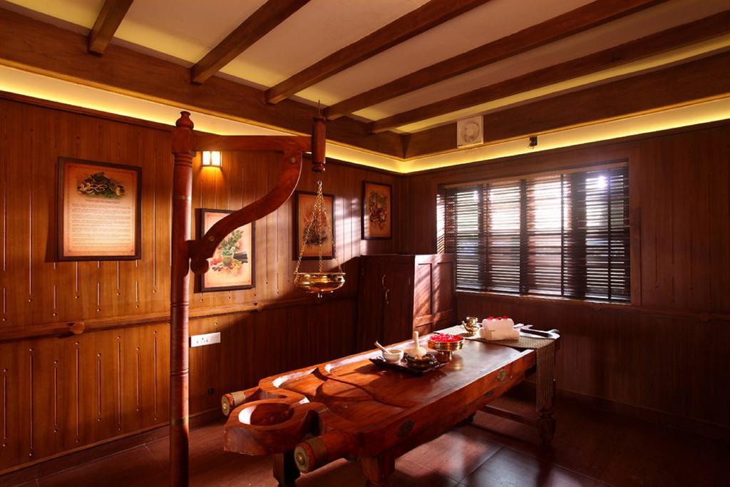 ซี ลากูน เฮลธ์ รีสอร์ต Hotel Kochi ภายนอก รูปภาพ